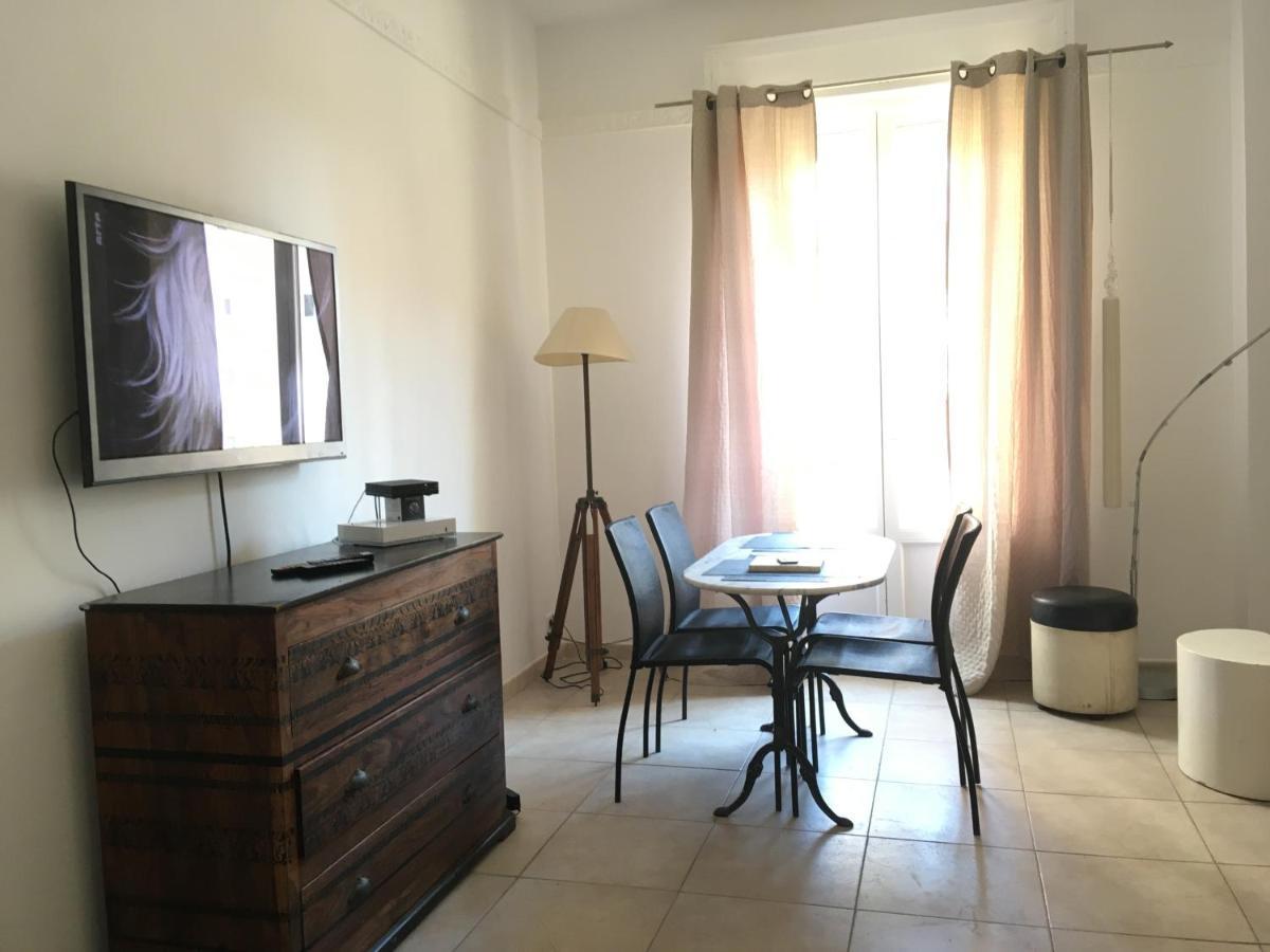 Apartamento Près de la plage ensoleillé Juan-les-Pins Exterior foto
